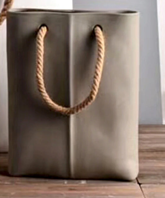 Elegant Exhibit Vase Collection