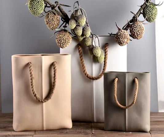 Elegant Exhibit Vase Collection